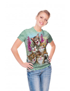 Kittens Selfie T-Shirt The Mountain