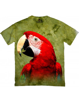 Close up Funny Portrait of Green Winged Macaw Ara Chloroptera T-Shirt